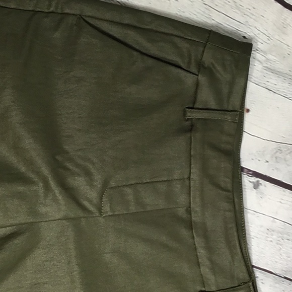 I Love Tyler Madison Leather-look Shorts in Olive - Picture 2 of 7